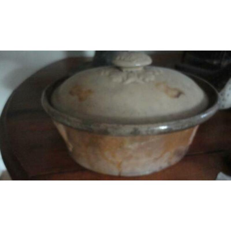 prachtige antieke FRANSE PATÉ TERRINE + DEKSEL, OKERGEEL
