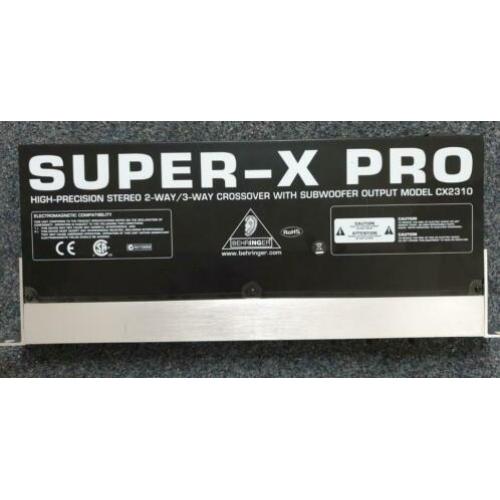 Behringer crossover CX 2310