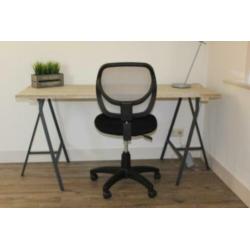Bureau steigerhout met schragen