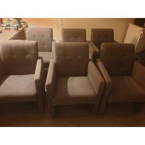 6 gebruikte (eetkamer) stoelen