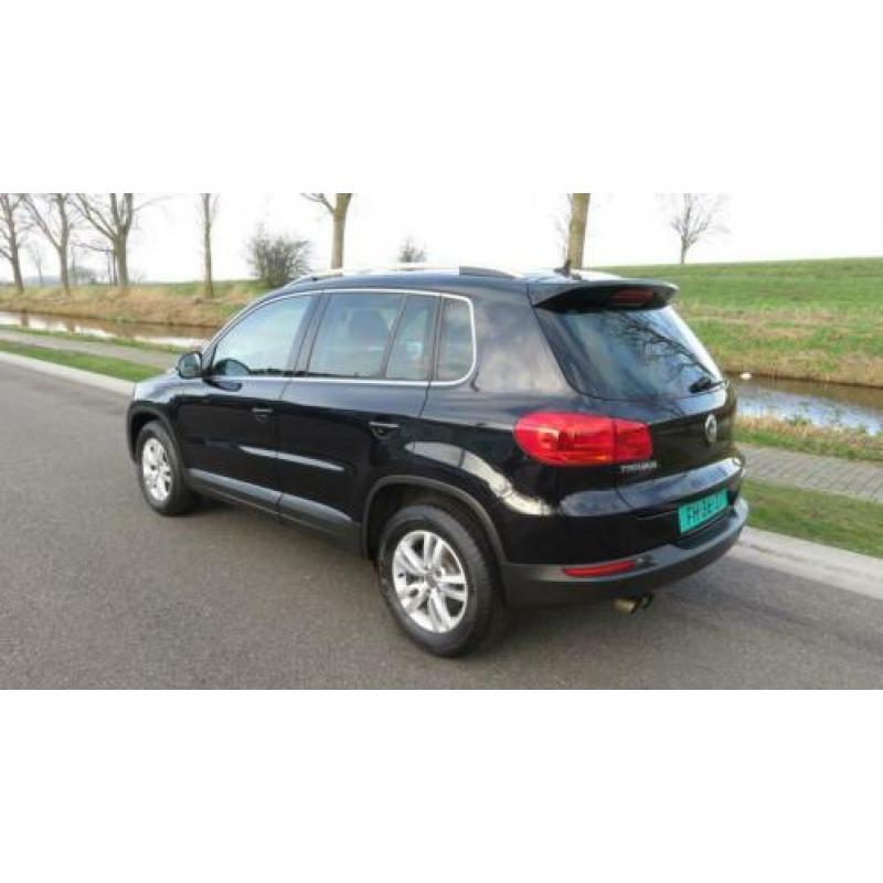 Volkswagen Tiguan 1.4 TSI Sport&Style * 76.558 km * Leder *