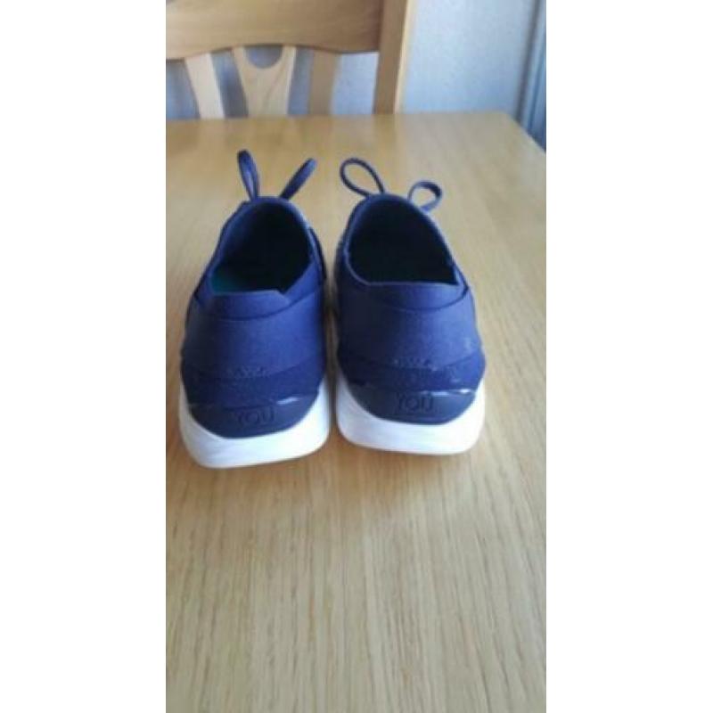 Dames skechers maat 35.