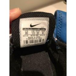 Nike babyschoentjes maat 17