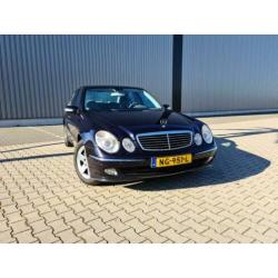 Mercedes E-Klasse 3.2 E320 Sedan AUT 2002 Blauw