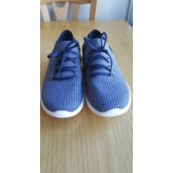 Dames skechers maat 35.