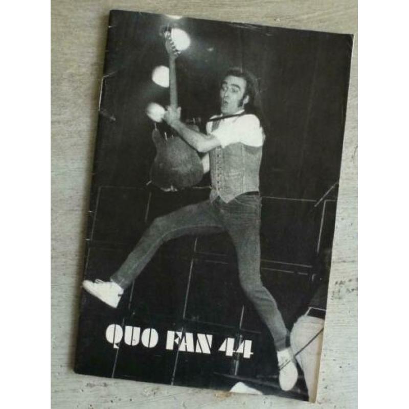 Oud Fanclubblaadje uit 1982 van STATUS QUO vele fotos (pks)