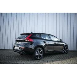 Volvo V40 T3 Aut. Dynamic Edition ,stoelverwarming, navigati