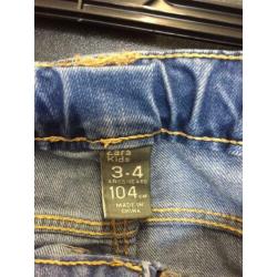 Zara skinny jeans, maat: 104
