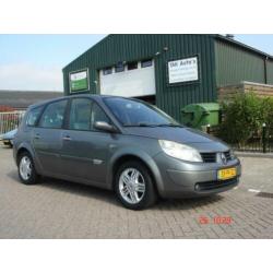Renault Grand Scénic 2.0-16V Dynamique Luxe Airco/Climate/7p