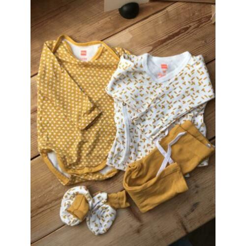 Nieuw! Hema setje 62 / 68 Collectie 2020 romper, vestje