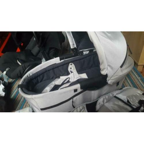 Mutsy evo silver/wit kinderwagen