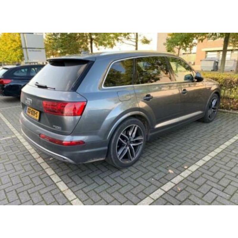 Audi Q7 3.0 TDI E-tron Sport Quattro PANORAMA/RADAR/S-LINE