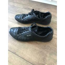 Zwarte leren Prada schoenen 40