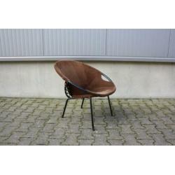 Circle balloon chairs