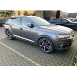 Audi Q7 3.0 TDI E-tron Sport Quattro PANORAMA/RADAR/S-LINE
