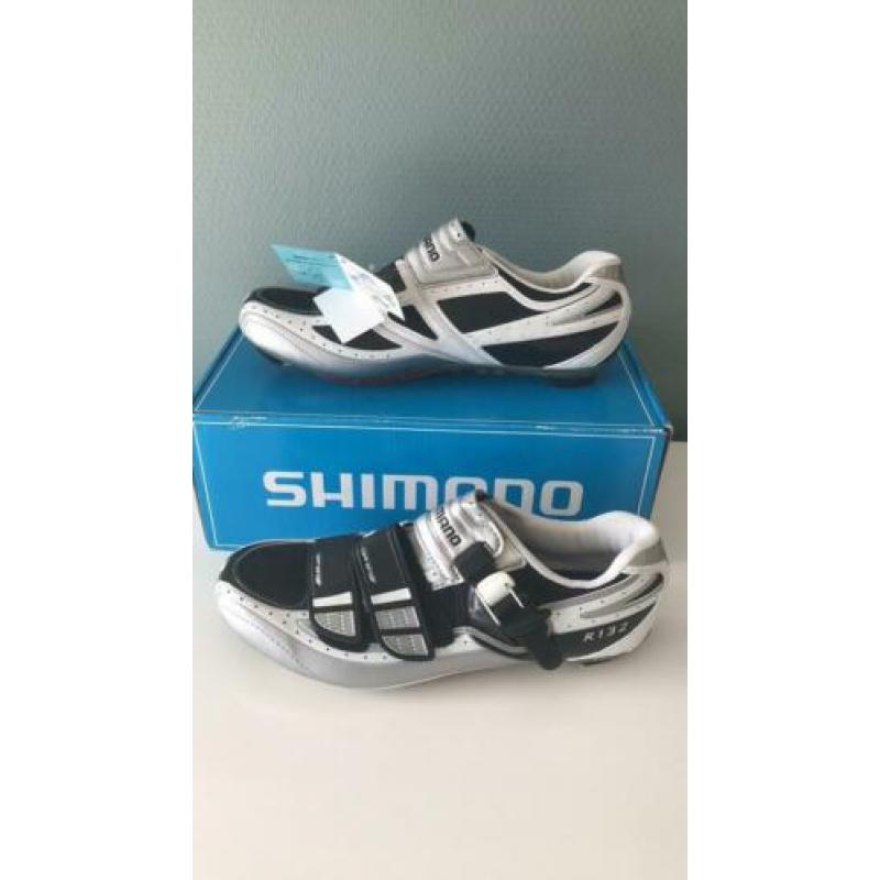Shimano SH-R132L mt43 nieuw