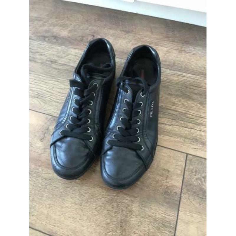 Zwarte leren Prada schoenen 40