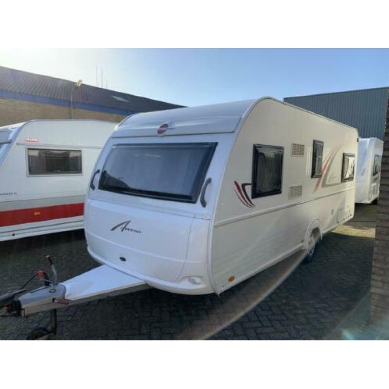 Bürstner 465 TS Averso Mover, voortent