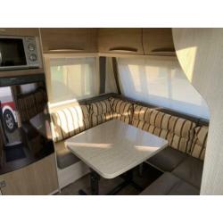 Bürstner 465 TS Averso Mover, voortent