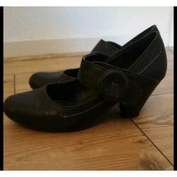 Blue box zwarte pumps