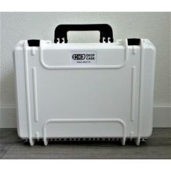 WITTE EKOF CASE 430 en GELE EKOF CASE 505