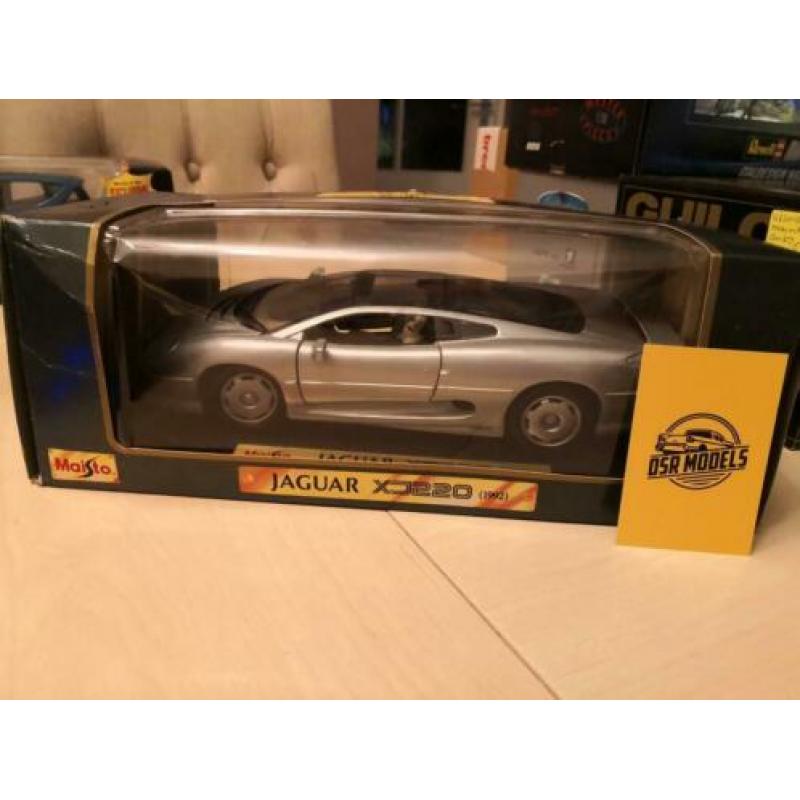 1:18 Jaguar XJ 220