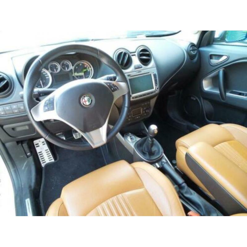 Alfa Romeo Mito 1.3 JTDM ECO Distinctive 62KW 2012 Wit