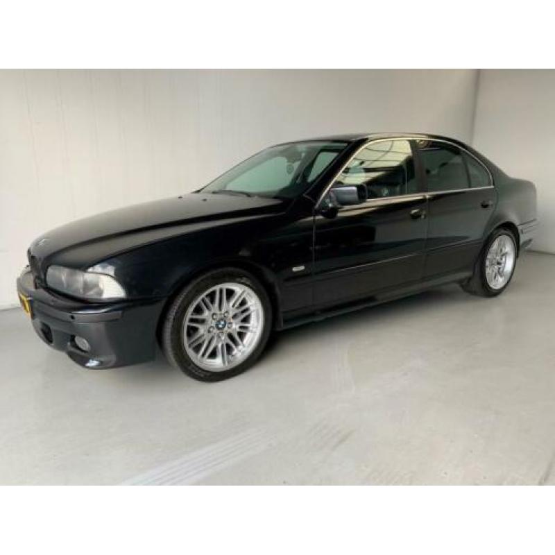 BMW 5-serie 525i Executive Automaat Navi Leer Xenon
