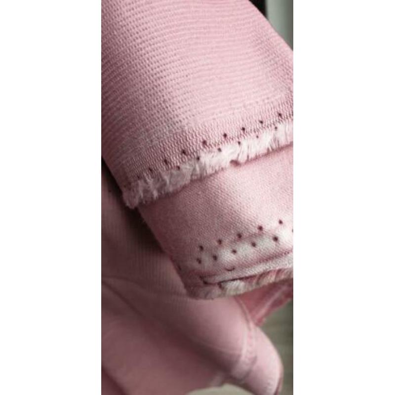 Pakket coupons roze niet rekbare lappen incl rits
