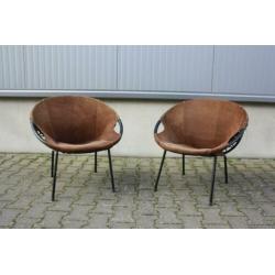 Circle balloon chairs