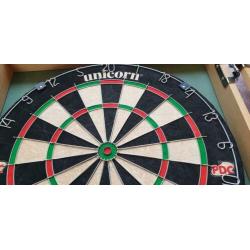 darts kabinet