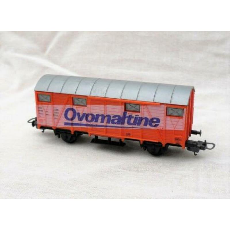 Lima Italy gesloten goederenwagon Ovomaltine.