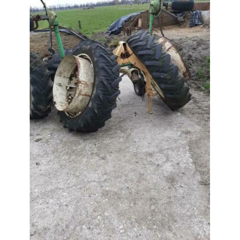 Dubbellucht banden 13.6 r38 trekkerbanden