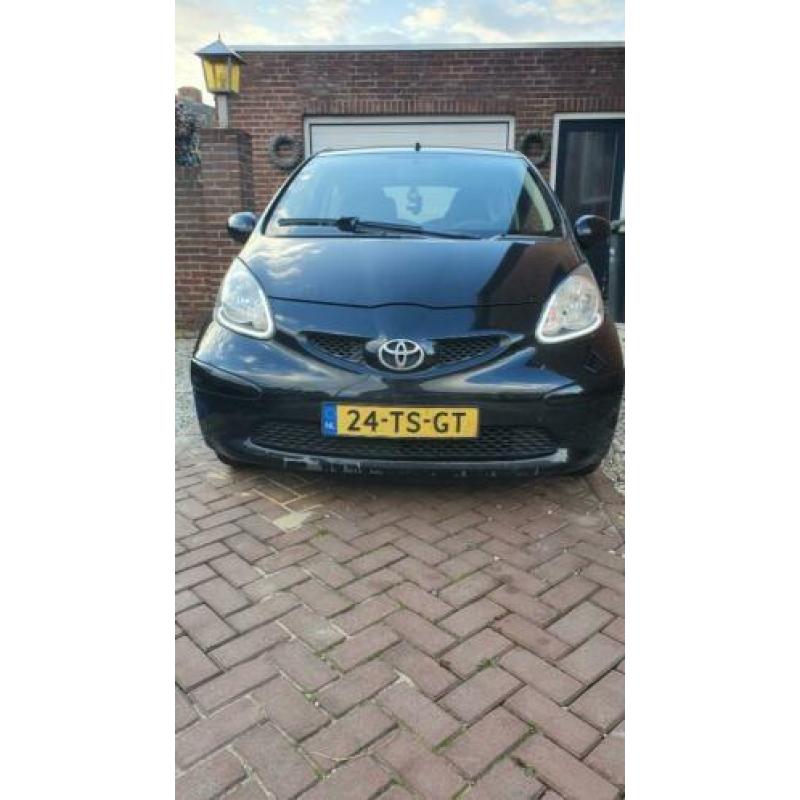Toyota Aygo 1.0 12V Vvt-i 3DRS MMT 2007 Zwart