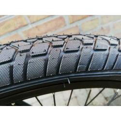 NIEUWE BMXFIETSEN IN MOOIE KLEUREN RIJKLAAR zie omschrijving
