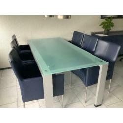 6 eetkamerstoelen , blauw leren zittingen met RVS poten