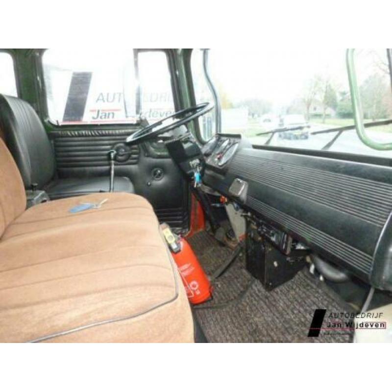BEDFORD EJM3BC1 paardenwagen oakley opbouw