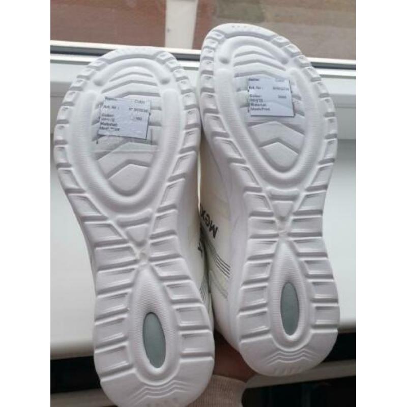 Sneakers van Mexx maat 37