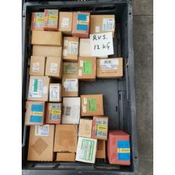 Partij plaatschroeven RVS en staal