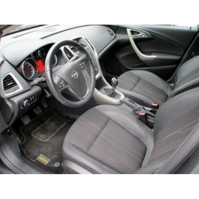 Opel Astra Sports Tourer 1.4-16V Turbo "Cosmo" Half leder -
