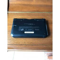 Nintendo 3DS XL Zwart + Gratis Sky3DS+