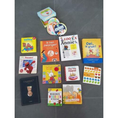 Diverse kinderboeken en zwangerschap