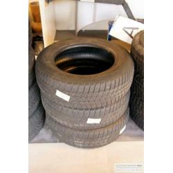 Winterbanden set van 3 Falken HS449 235/65/18 110H