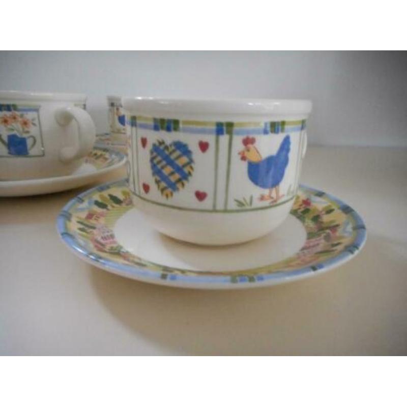 Theepot en kop en schotels, theeservies