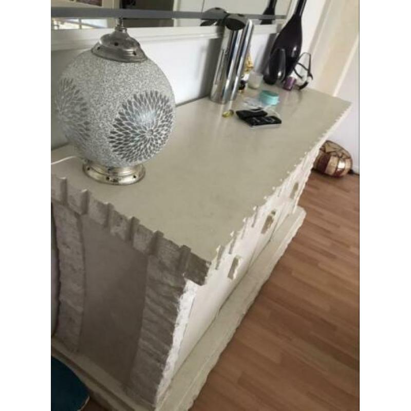 Dressoir fossiel hoogte88 breed 57 lengte180