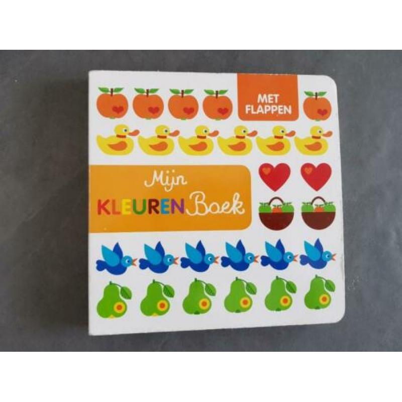 Diverse kinderboeken en zwangerschap