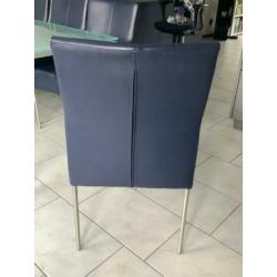 6 eetkamerstoelen , blauw leren zittingen met RVS poten