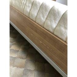Bed 140 cm x 200 cm
