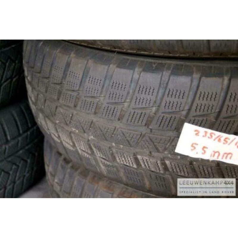 Winterbanden set van 3 Falken HS449 235/65/18 110H