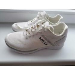Sneakers van Mexx maat 37